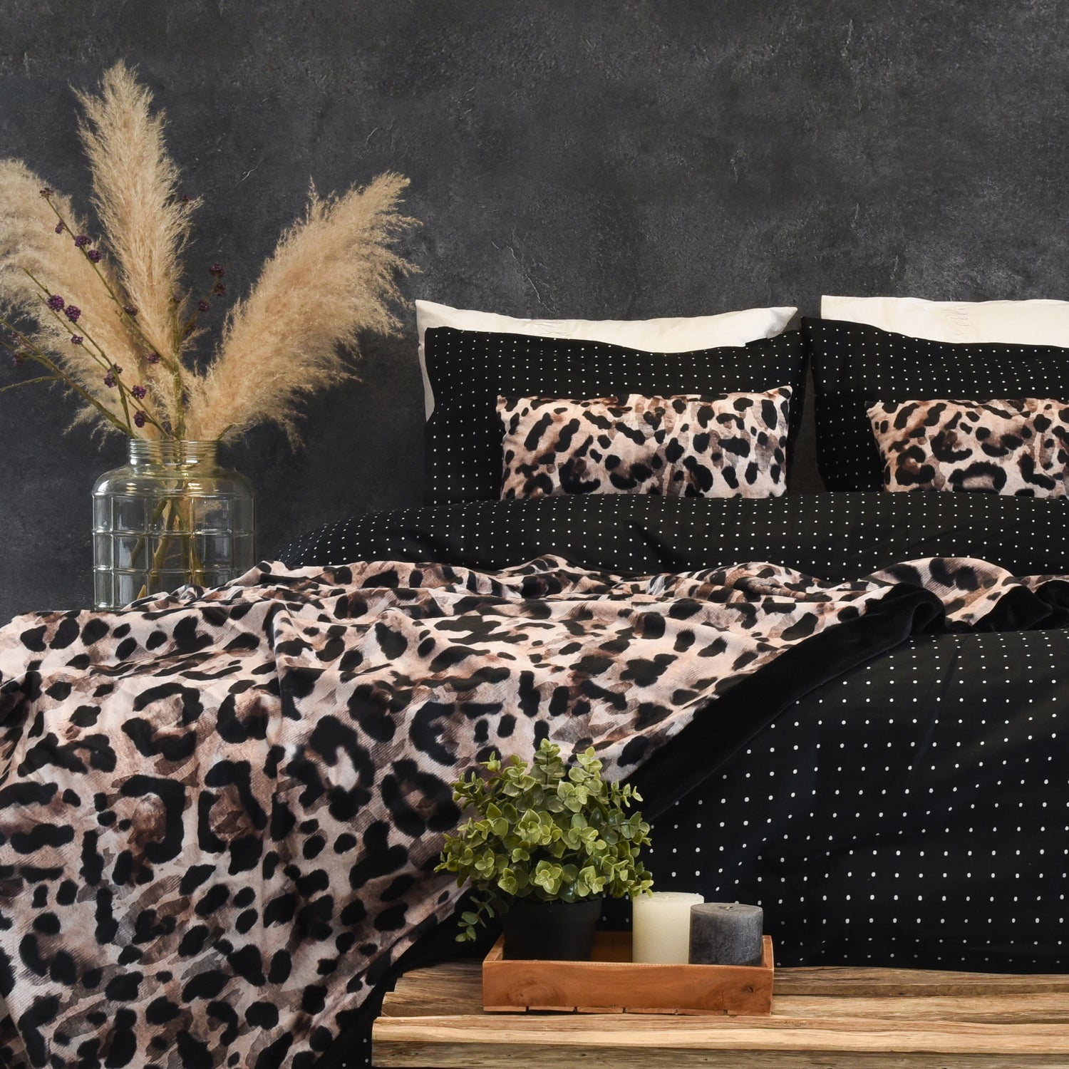 Melli Mello Most Wanted Plaid