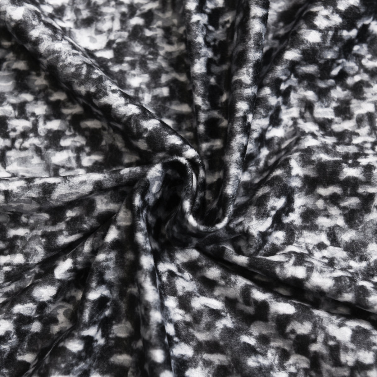 Melli Mello Black or White Plaid