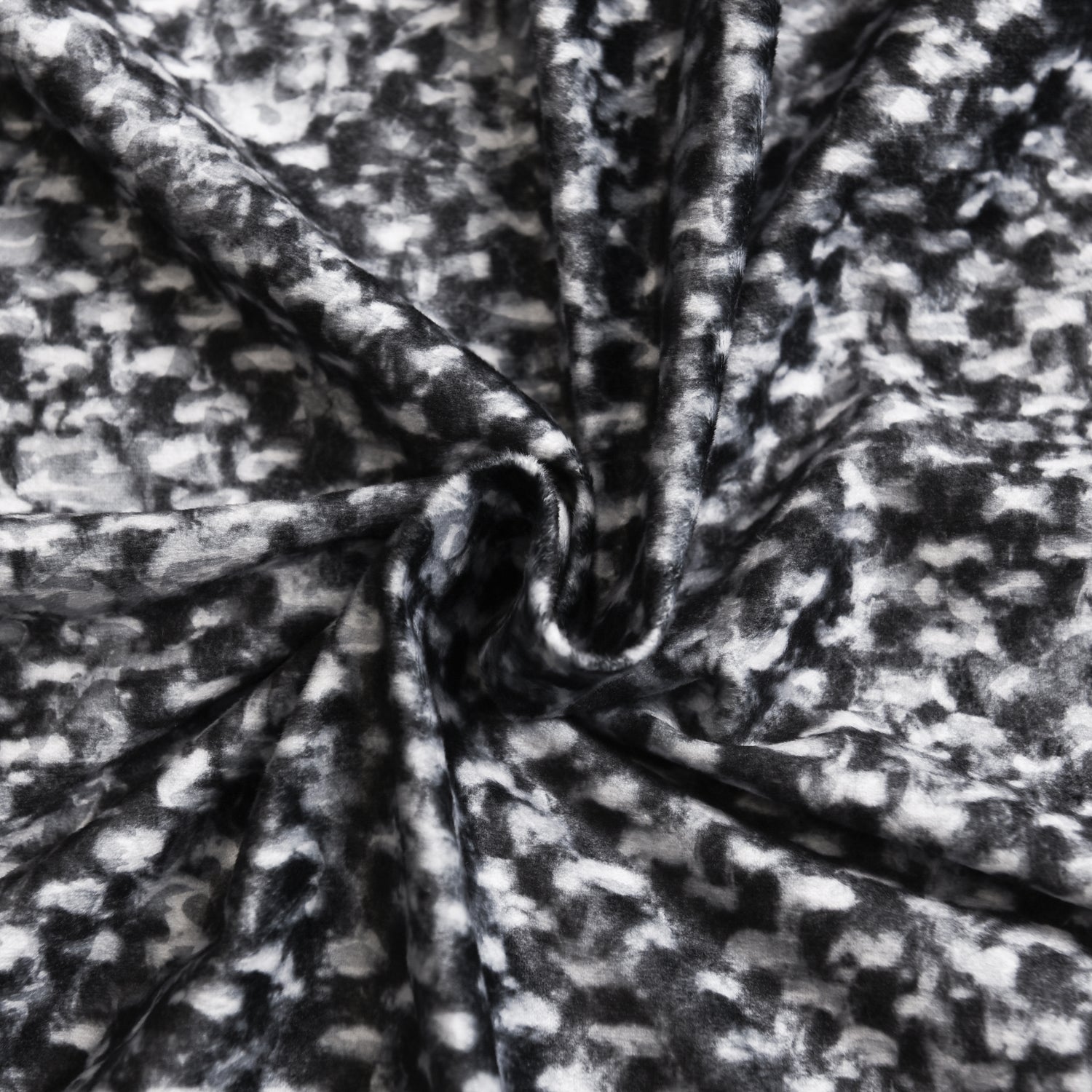 Melli Mello Black or White Plaid