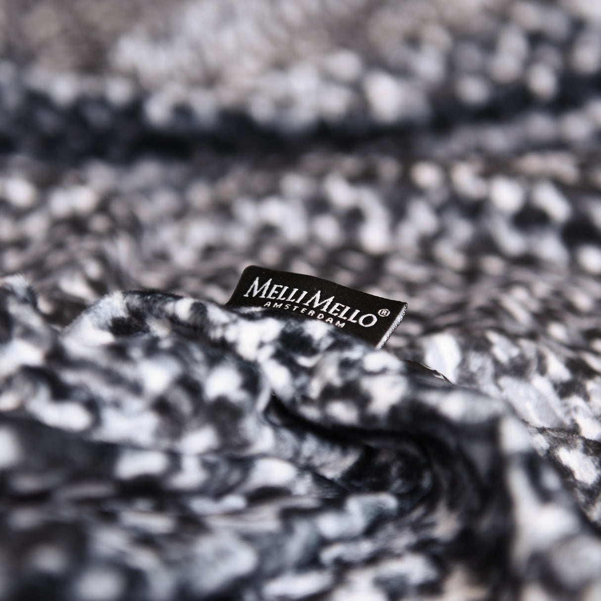 Melli Mello Black or White Plaid