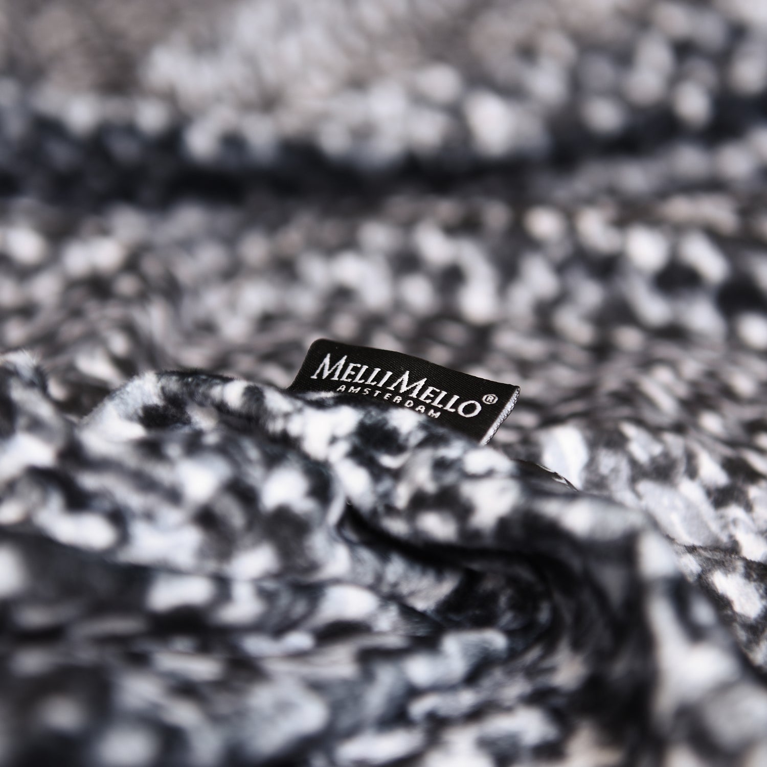 Melli Mello Black or White Plaid