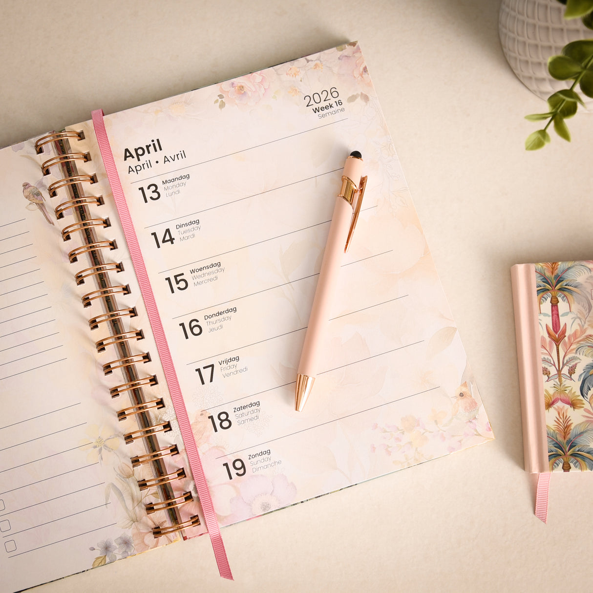 Endless Mae Minty Meadow Desk Agenda 2026