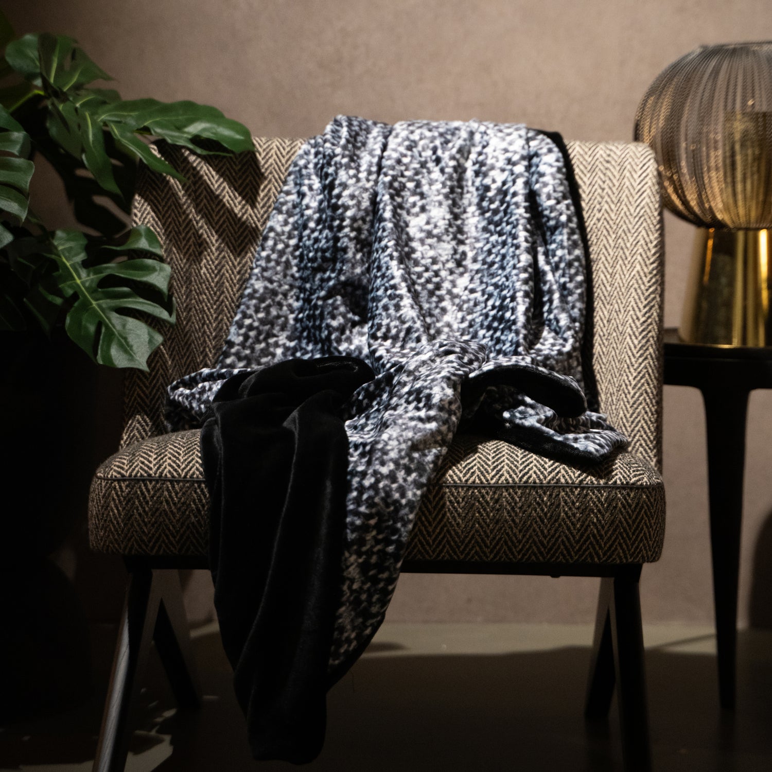 Melli Mello Black or White Plaid