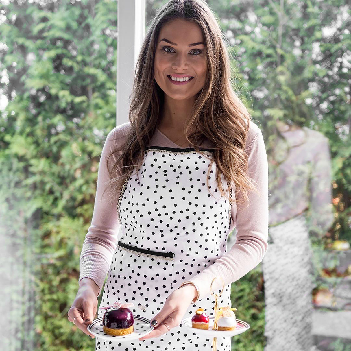 Melli Mello Nora dots Kitchen apron black-white dots