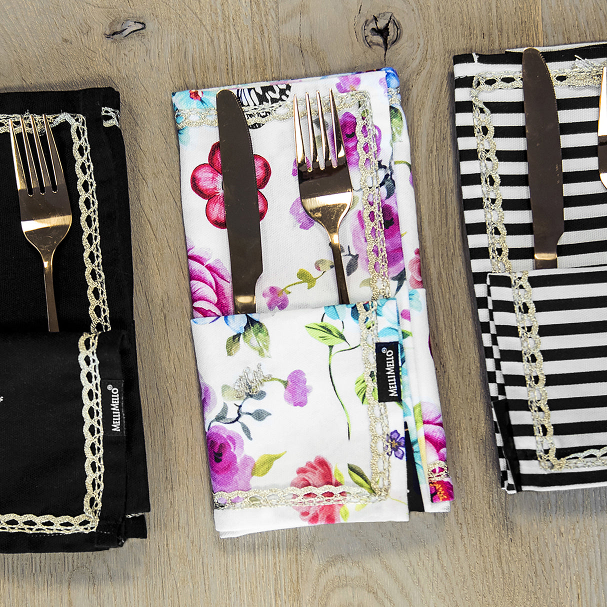 Melli Mello Floral Napkin with flowerpattern