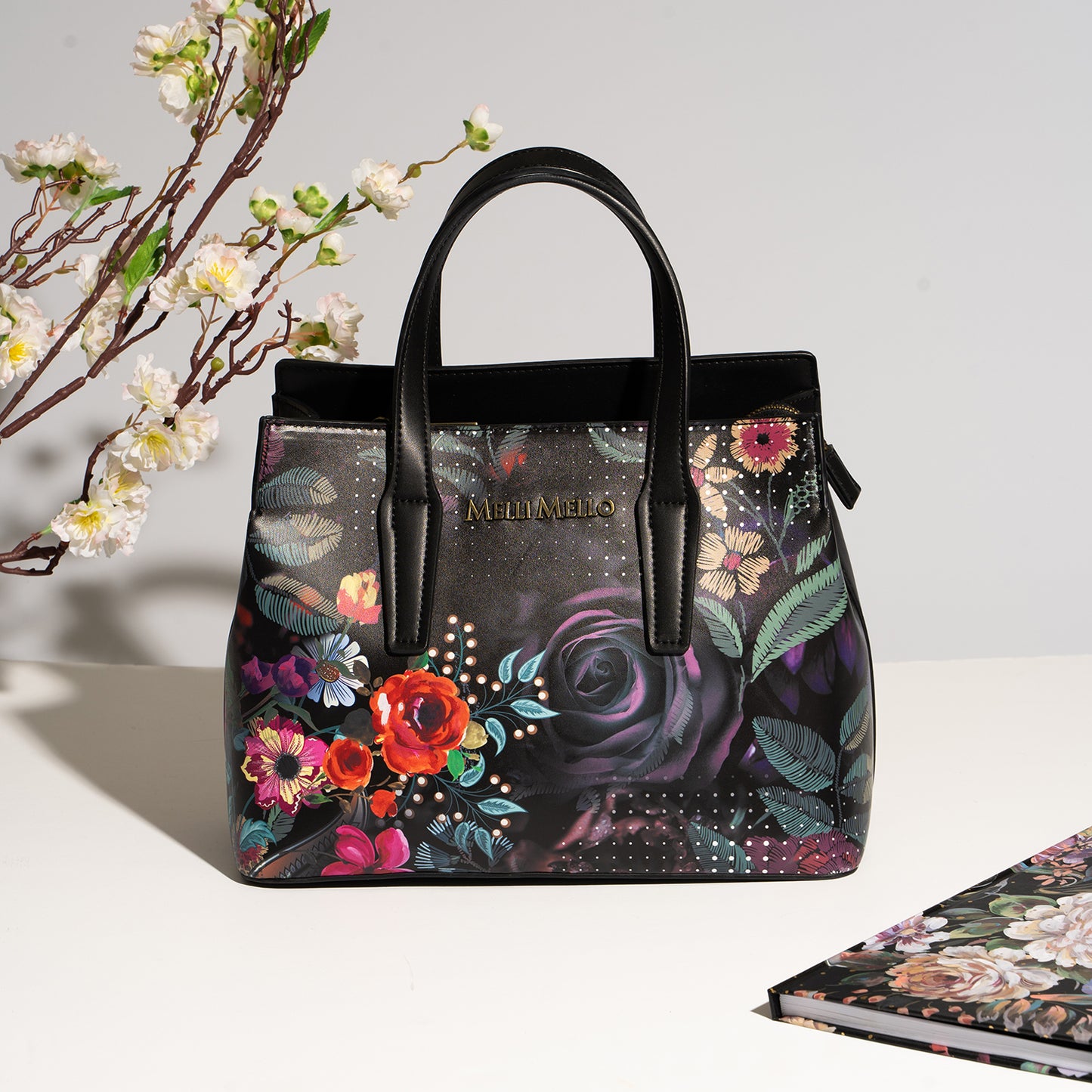 Melli Mello Rock & rose Shopper Tas klein Zwart Roze Bloemenprint